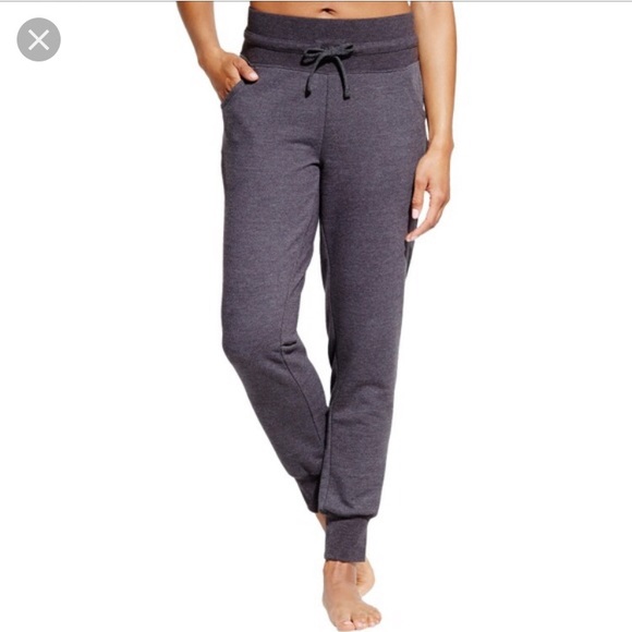 carrie underwood joggers